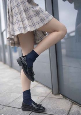 精彩自拍偷拍_国产剧免费电视剧